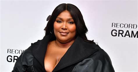 lizzo skandal|Lizzos former backup dancers detail allegations in lawsuit,。